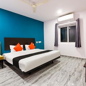 Capital O Che Sigma Hotel
